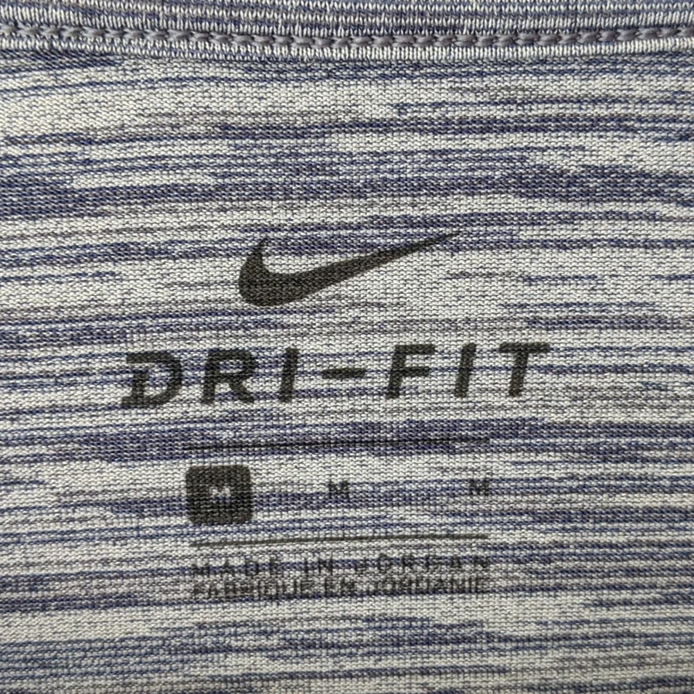 Nike Pro Active Long Sleeved Top Size Medium - Picture 8 of 11